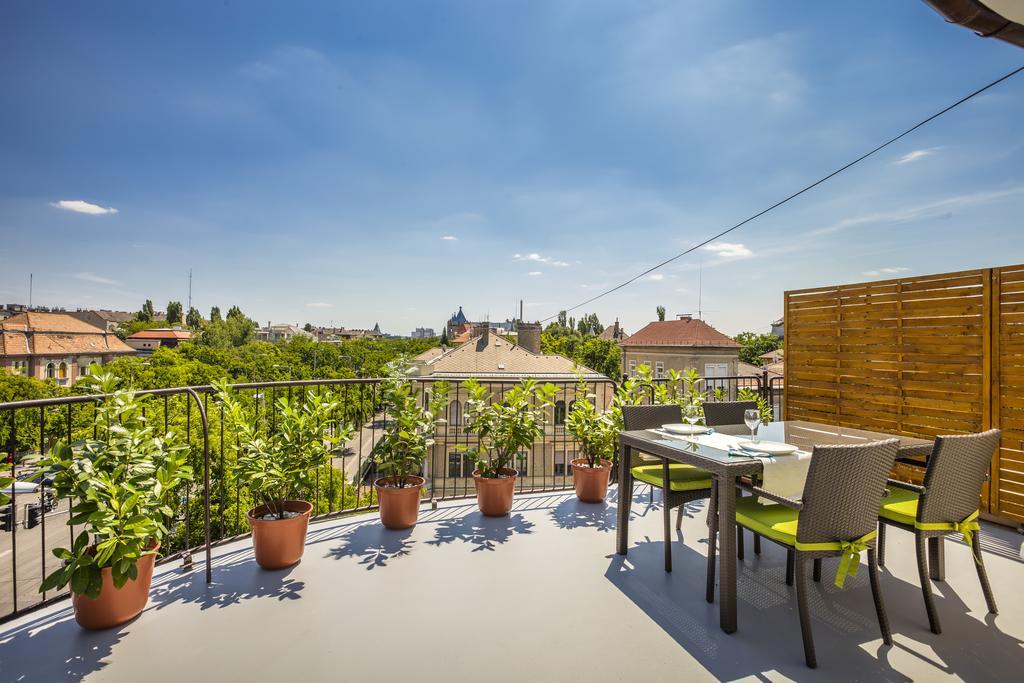 Terrace Apartments At City Park ブダペスト エクステリア 写真