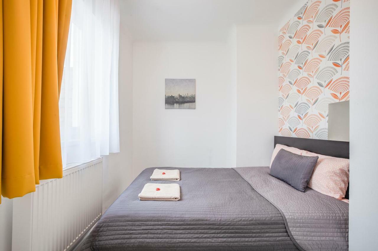 Terrace Apartments At City Park ブダペスト エクステリア 写真